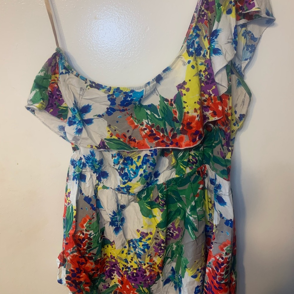 One shoulder top - Picture 2 of 5